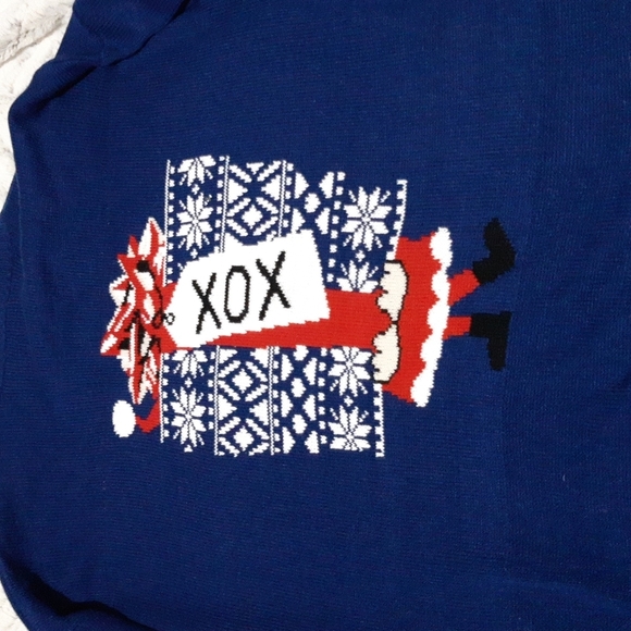 Ladies  Christmas Sweater - Picture 4 of 5